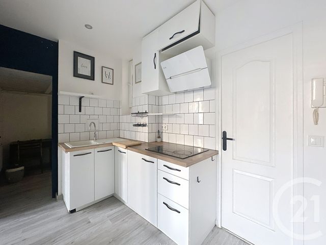 Appartement F2 à vendre - 2 pièces - 35.3 m2 - CHOISY LE ROI - 94 - ILE-DE-FRANCE - Century 21 A.A.R.S. Immo