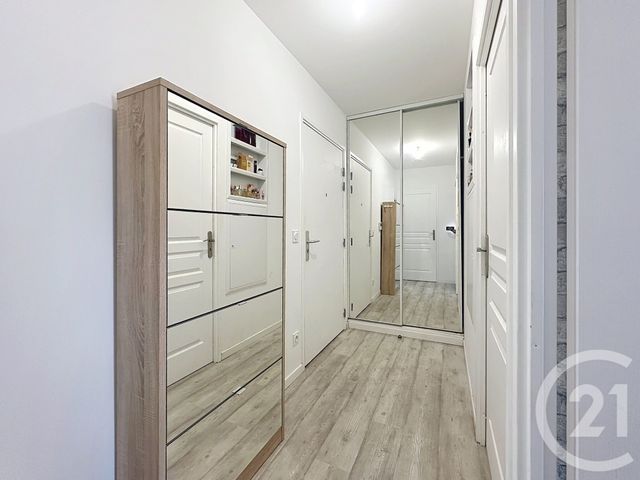 Appartement à vendre - 2 pièces - 42.75 m2 - THIAIS - 94 - ILE-DE-FRANCE - Century 21 A.A.R.S. Immo