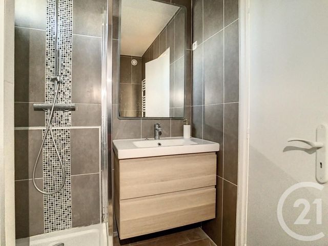 Appartement F2 à louer - 2 pièces - 31.56 m2 - THIAIS - 94 - ILE-DE-FRANCE - Century 21 A.A.R.S. Immo