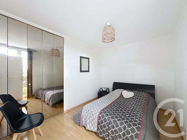 Appartement F4 à vendre - 4 pièces - 66.73 m2 - THIAIS - 94 - ILE-DE-FRANCE - Century 21 A.A.R.S. Immo