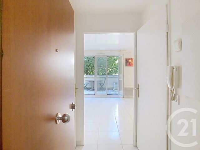 Appartement à vendre - 2 pièces - 41.4 m2 - THIAIS - 94 - ILE-DE-FRANCE - Century 21 A.A.R.S. Immo