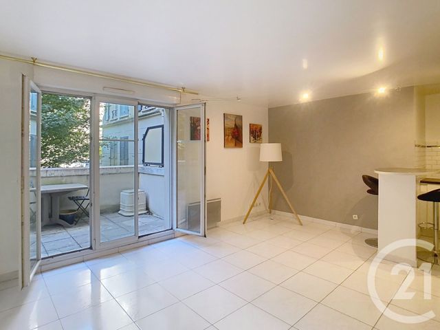 Appartement à vendre - 2 pièces - 41.4 m2 - THIAIS - 94 - ILE-DE-FRANCE - Century 21 A.A.R.S. Immo
