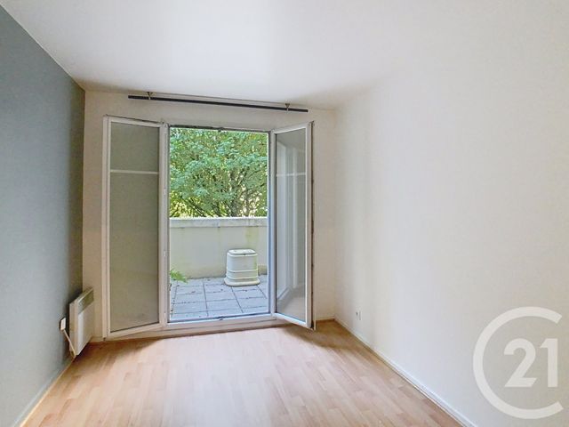 Appartement à vendre - 2 pièces - 41.4 m2 - THIAIS - 94 - ILE-DE-FRANCE - Century 21 A.A.R.S. Immo