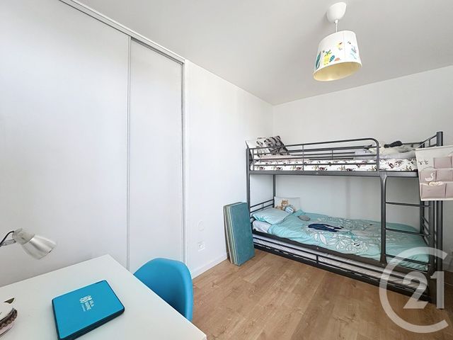 Appartement à vendre - 4 pièces - 66.35 m2 - THIAIS - 94 - ILE-DE-FRANCE - Century 21 A.A.R.S. Immo