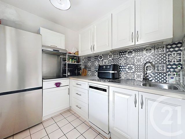 Appartement F2 à vendre - 2 pièces - 50.0 m2 - THIAIS - 94 - ILE-DE-FRANCE - Century 21 A.A.R.S. Immo