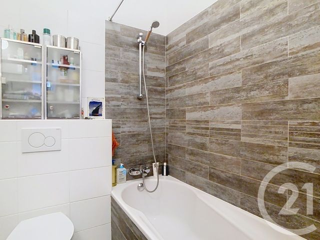 Appartement Loft à vendre - 5 pièces - 85.01 m2 - THIAIS - 94 - ILE-DE-FRANCE - Century 21 A.A.R.S. Immo