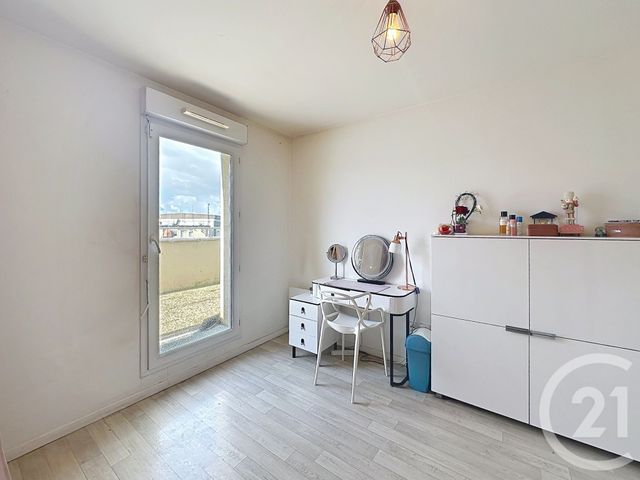 Appartement Duplex à vendre - 5 pièces - 98.18 m2 - VILLENEUVE LE ROI - 94 - ILE-DE-FRANCE - Century 21 A.A.R.S. Immo