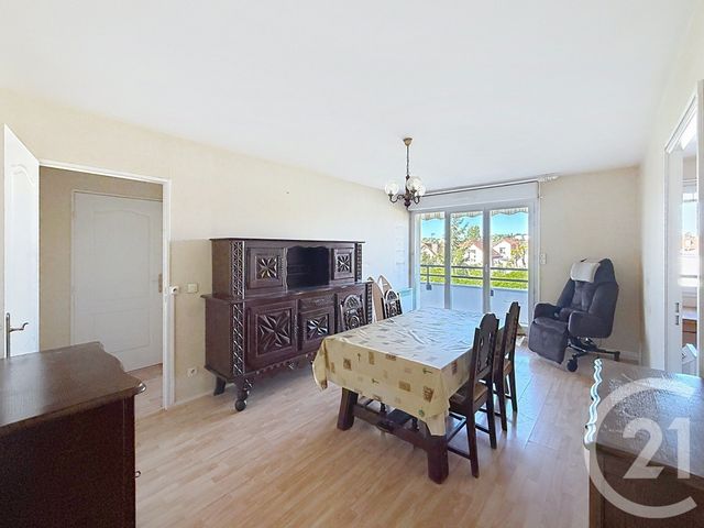 Appartement F2 à vendre - 2 pièces - 44.18 m2 - VILLENEUVE LE ROI - 94 - ILE-DE-FRANCE - Century 21 A.A.R.S. Immo