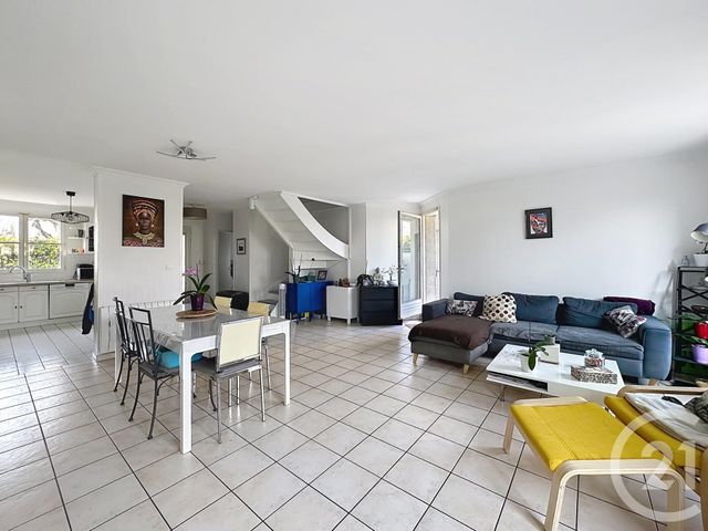 maison à vendre - 5 pièces - 111.46 m2 - FRESNES - 94 - ILE-DE-FRANCE - Century 21 A.A.R.S. Immo