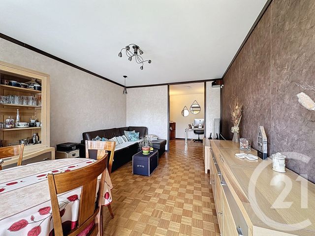 Appartement F4 à vendre - 4 pièces - 91.13 m2 - THIAIS - 94 - ILE-DE-FRANCE - Century 21 A.A.R.S. Immo