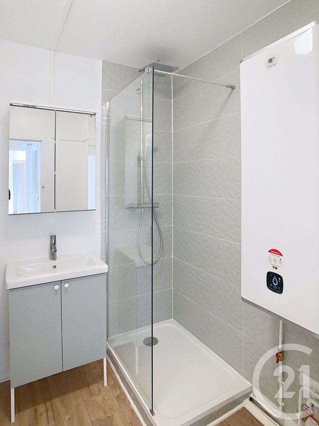 Appartement F3 à louer - 3 pièces - 52.27 m2 - THIAIS - 94 - ILE-DE-FRANCE - Century 21 A.A.R.S. Immo