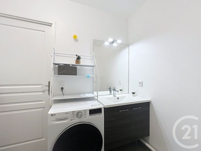 Appartement à vendre - 2 pièces - 42.75 m2 - THIAIS - 94 - ILE-DE-FRANCE - Century 21 A.A.R.S. Immo