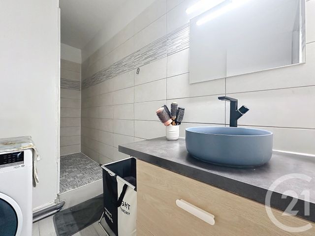 Appartement F2 à vendre - 2 pièces - 41.39 m2 - THIAIS - 94 - ILE-DE-FRANCE - Century 21 A.A.R.S. Immo