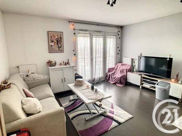 Appartement F1 à louer - 1 pièce - 26.5 m2 - THIAIS - 94 - ILE-DE-FRANCE - Century 21 A.A.R.S. Immo
