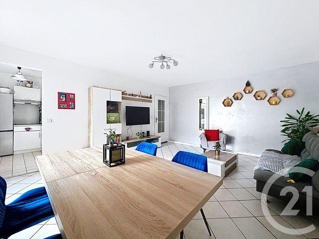 Appartement F2 à vendre - 2 pièces - 50.0 m2 - THIAIS - 94 - ILE-DE-FRANCE - Century 21 A.A.R.S. Immo