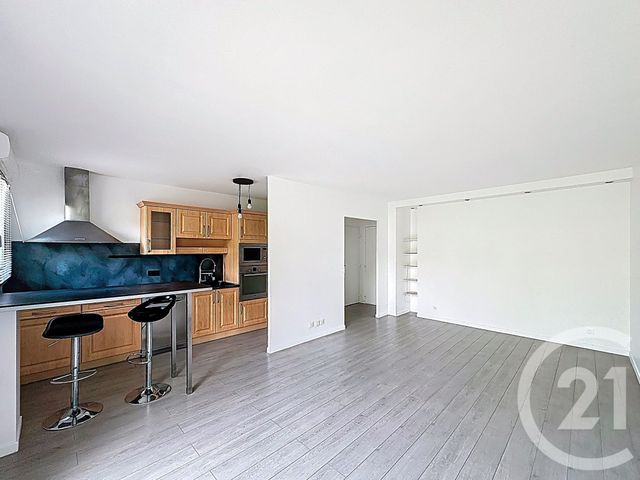 Appartement F2 à louer - 2 pièces - 49.0 m2 - THIAIS - 94 - ILE-DE-FRANCE - Century 21 A.A.R.S. Immo