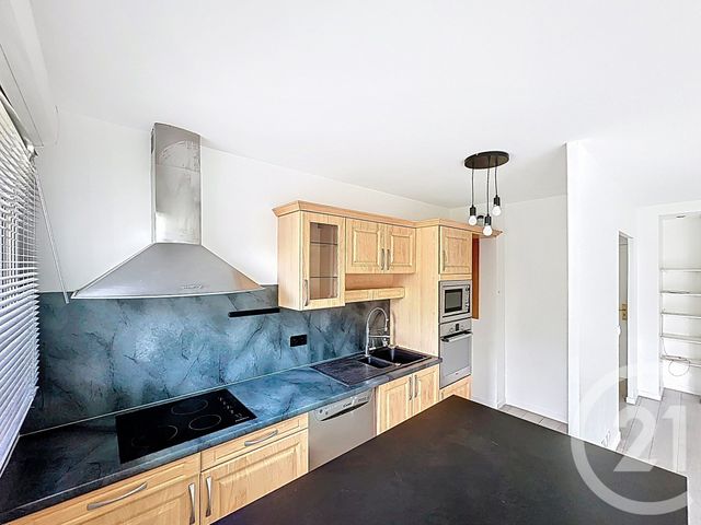 Appartement F2 à louer - 2 pièces - 49.0 m2 - THIAIS - 94 - ILE-DE-FRANCE - Century 21 A.A.R.S. Immo
