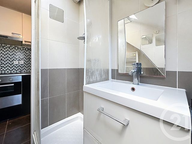 Appartement F2 à vendre - 2 pièces - 18.25 m2 - CHOISY LE ROI - 94 - ILE-DE-FRANCE - Century 21 A.A.R.S. Immo