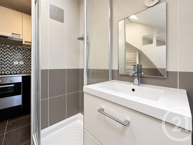 Appartement F2 à vendre - 2 pièces - 18.25 m2 - CHOISY LE ROI - 94 - ILE-DE-FRANCE - Century 21 A.A.R.S. Immo