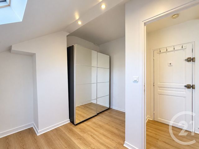 Appartement F2 à vendre - 2 pièces - 18.25 m2 - CHOISY LE ROI - 94 - ILE-DE-FRANCE - Century 21 A.A.R.S. Immo