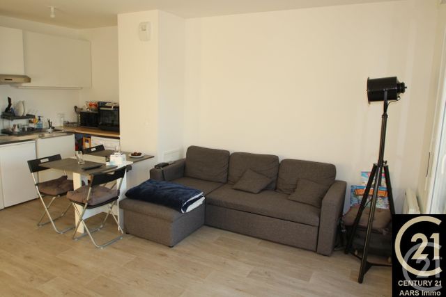 Appartement F1 à louer - 1 pièce - 37.14 m2 - THIAIS - 94 - ILE-DE-FRANCE - Century 21 A.A.R.S. Immo