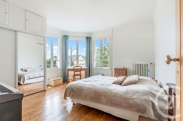 maison à vendre - 9 pièces - 169.0 m2 - CHAMPIGNY SUR MARNE - 94 - ILE-DE-FRANCE - Century 21 A.A.R.S. Immo