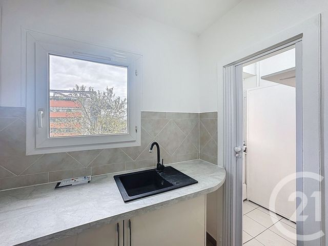 Appartement F3 à vendre - 3 pièces - 50.33 m2 - ORLY - 94 - ILE-DE-FRANCE - Century 21 A.A.R.S. Immo