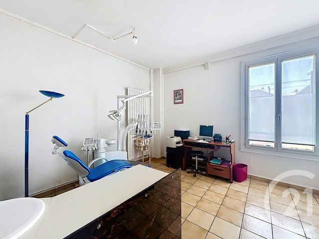 Appartement F3 à vendre - 3 pièces - 64.61 m2 - CHOISY LE ROI - 94 - ILE-DE-FRANCE - Century 21 A.A.R.S. Immo