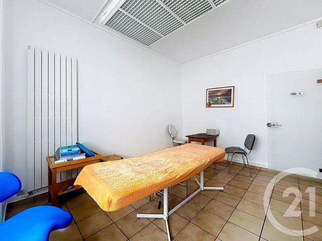 Appartement F3 à vendre - 3 pièces - 64.61 m2 - CHOISY LE ROI - 94 - ILE-DE-FRANCE - Century 21 A.A.R.S. Immo