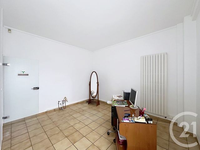 Appartement F3 à vendre - 3 pièces - 64.61 m2 - CHOISY LE ROI - 94 - ILE-DE-FRANCE - Century 21 A.A.R.S. Immo