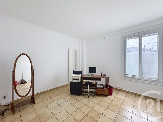 Appartement F3 à vendre - 3 pièces - 64.61 m2 - CHOISY LE ROI - 94 - ILE-DE-FRANCE - Century 21 A.A.R.S. Immo