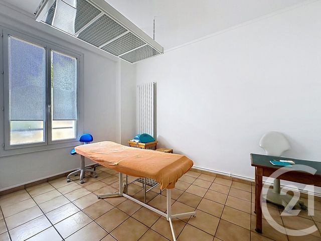Appartement F3 à vendre - 3 pièces - 64.61 m2 - CHOISY LE ROI - 94 - ILE-DE-FRANCE - Century 21 A.A.R.S. Immo