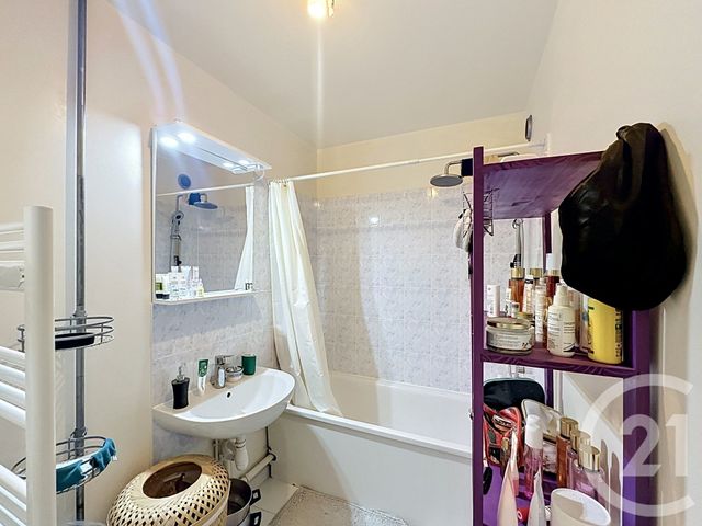Appartement F3 à louer - 3 pièces - 62.24 m2 - ORLY - 94 - ILE-DE-FRANCE - Century 21 A.A.R.S. Immo