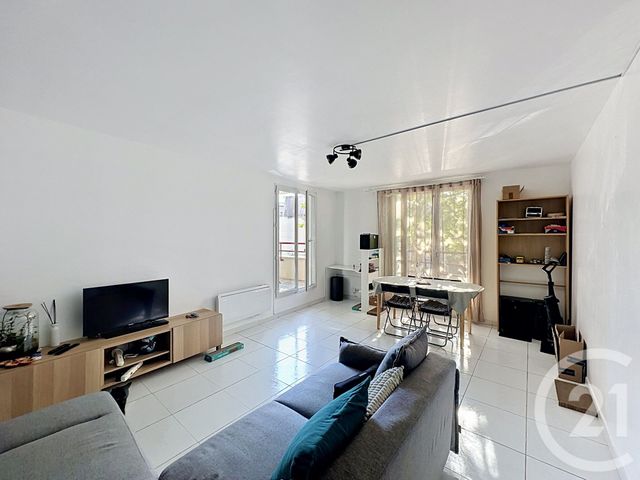 Appartement F3 à louer - 3 pièces - 62.24 m2 - ORLY - 94 - ILE-DE-FRANCE - Century 21 A.A.R.S. Immo