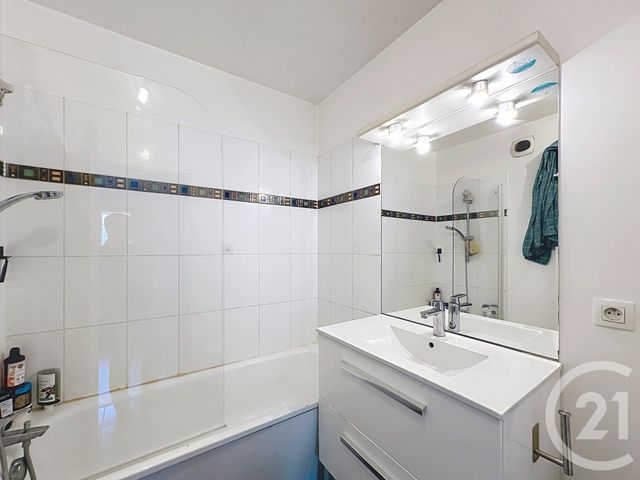 Appartement F1 à vendre - 1 pièce - 33.68 m2 - THIAIS - 94 - ILE-DE-FRANCE - Century 21 A.A.R.S. Immo