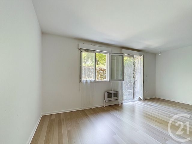 Appartement F1 à vendre - 1 pièce - 33.68 m2 - THIAIS - 94 - ILE-DE-FRANCE - Century 21 A.A.R.S. Immo