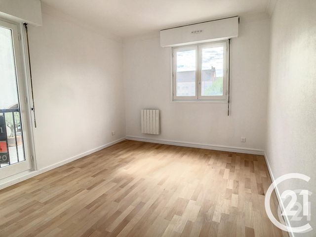 Appartement F3 à louer - 3 pièces - 68.15 m2 - THIAIS - 94 - ILE-DE-FRANCE - Century 21 A.A.R.S. Immo