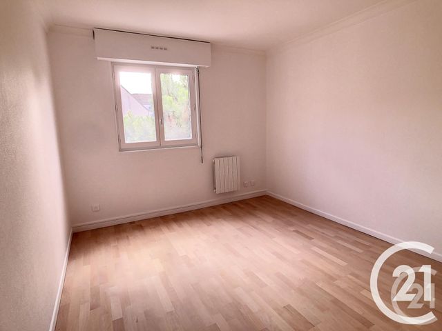 Appartement F3 à louer - 3 pièces - 68.15 m2 - THIAIS - 94 - ILE-DE-FRANCE - Century 21 A.A.R.S. Immo