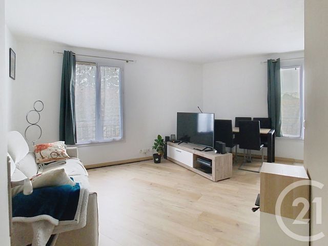 Appartement F2 à louer - 2 pièces - 42.59 m2 - THIAIS - 94 - ILE-DE-FRANCE - Century 21 A.A.R.S. Immo