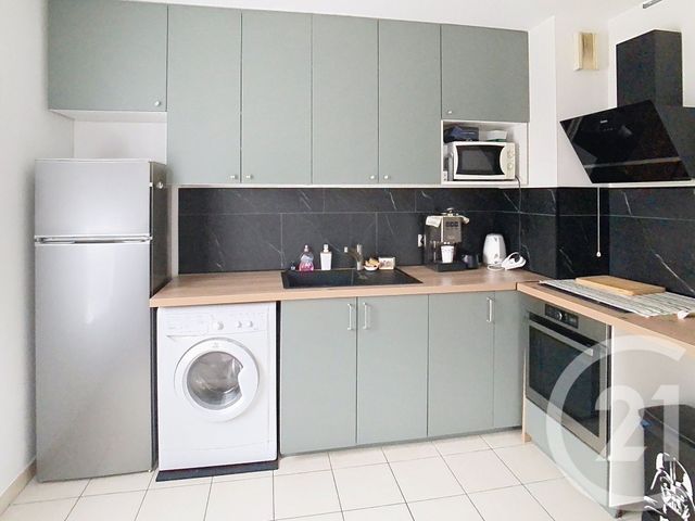 Appartement F2 à louer - 2 pièces - 42.59 m2 - THIAIS - 94 - ILE-DE-FRANCE - Century 21 A.A.R.S. Immo