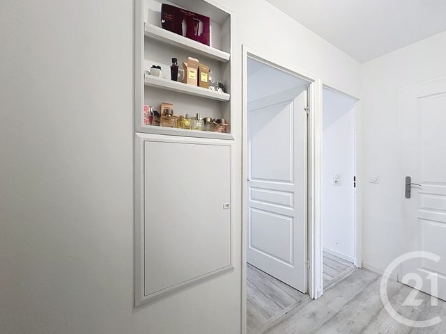 Appartement à vendre - 2 pièces - 42.75 m2 - THIAIS - 94 - ILE-DE-FRANCE - Century 21 A.A.R.S. Immo