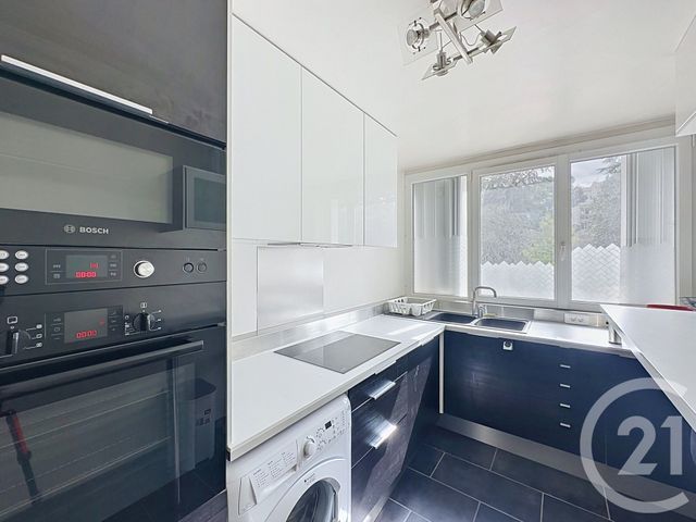 Appartement F2 à louer - 2 pièces - 46.87 m2 - THIAIS - 94 - ILE-DE-FRANCE - Century 21 A.A.R.S. Immo