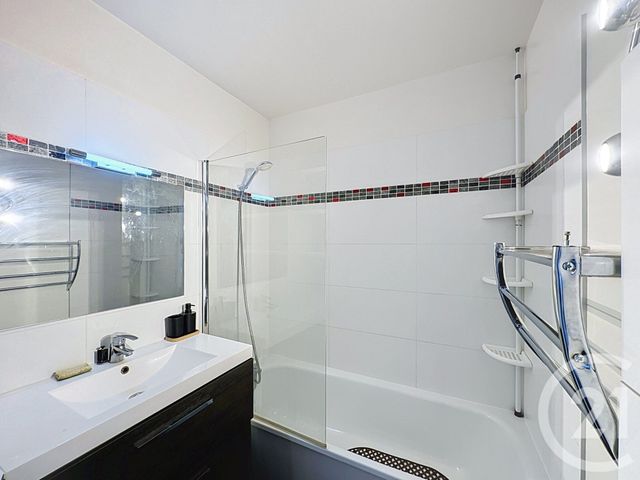 Appartement F2 à louer - 2 pièces - 46.87 m2 - THIAIS - 94 - ILE-DE-FRANCE - Century 21 A.A.R.S. Immo