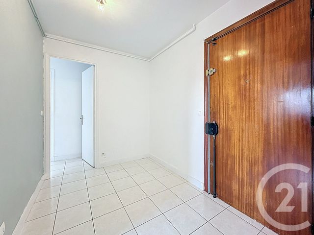 Appartement F3 à vendre - 3 pièces - 61.81 m2 - VILLENEUVE LE ROI - 94 - ILE-DE-FRANCE - Century 21 A.A.R.S. Immo
