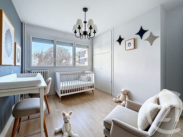 Appartement F3 à vendre - 3 pièces - 61.81 m2 - VILLENEUVE LE ROI - 94 - ILE-DE-FRANCE - Century 21 A.A.R.S. Immo