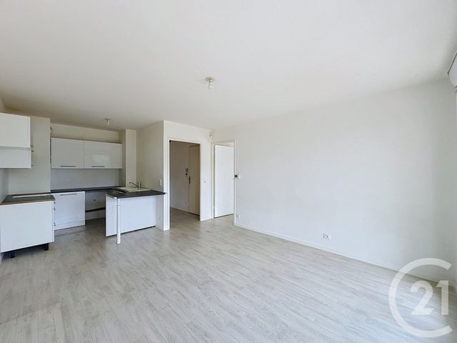 Appartement F2 à vendre - 2 pièces - 41.77 m2 - ORLY - 94 - ILE-DE-FRANCE - Century 21 A.A.R.S. Immo