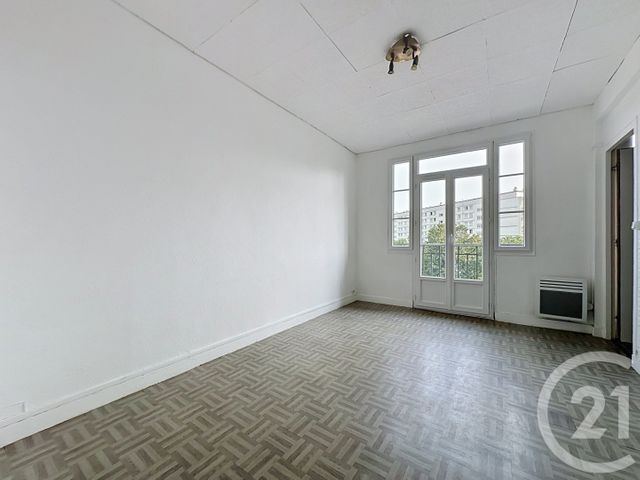 Appartement F2 à vendre - 2 pièces - 36.48 m2 - THIAIS - 94 - ILE-DE-FRANCE - Century 21 A.A.R.S. Immo