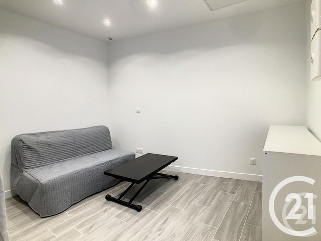Appartement F1 à louer - 1 pièce - 17.25 m2 - VITRY SUR SEINE - 94 - ILE-DE-FRANCE - Century 21 A.A.R.S. Immo