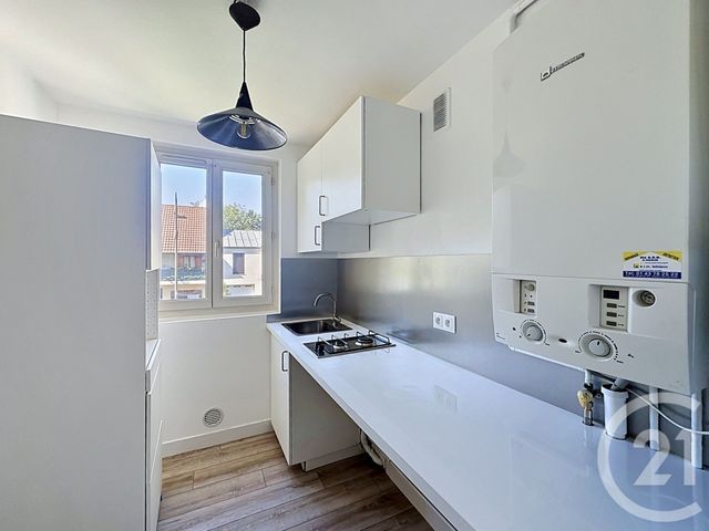 Appartement F2 à louer - 2 pièces - 45.55 m2 - VILLEJUIF - 94 - ILE-DE-FRANCE - Century 21 A.A.R.S. Immo