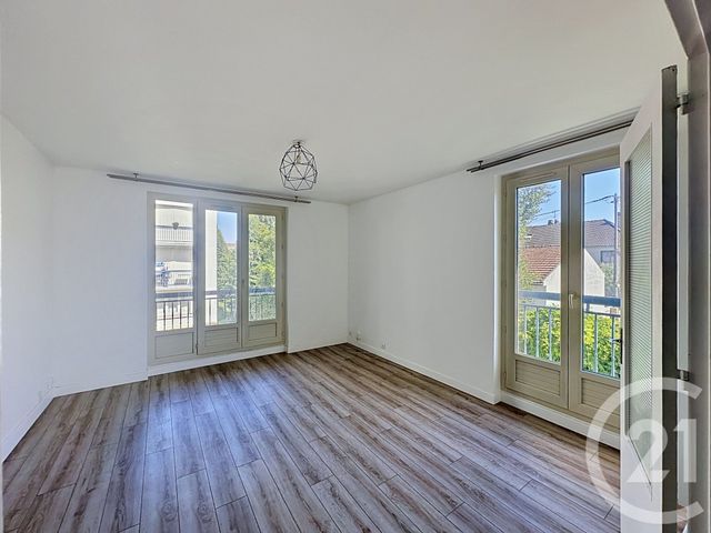 Appartement F2 à louer - 2 pièces - 45.55 m2 - VILLEJUIF - 94 - ILE-DE-FRANCE - Century 21 A.A.R.S. Immo
